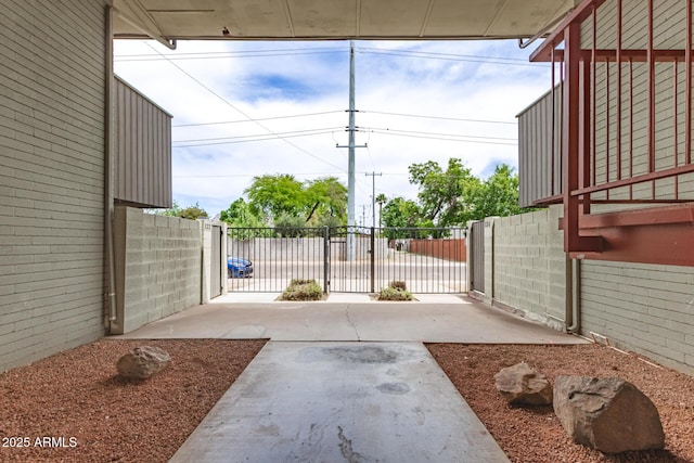 6767 N 7th St Unit 230, Phoenix, AZ 85014 - gate with a patio