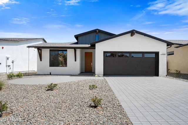 view of front of house featuring a garage