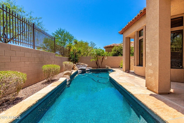 4041 N Silver Ridge Cir, Mesa, AZ 85207 - view of swimming pool featuring a fenced backyard and a patio