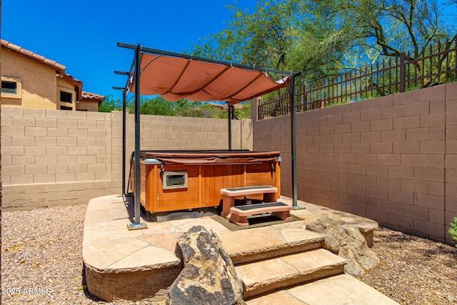 4041 N Silver Ridge Cir, Mesa, AZ 85207 - fenced backyard featuring a hot tub