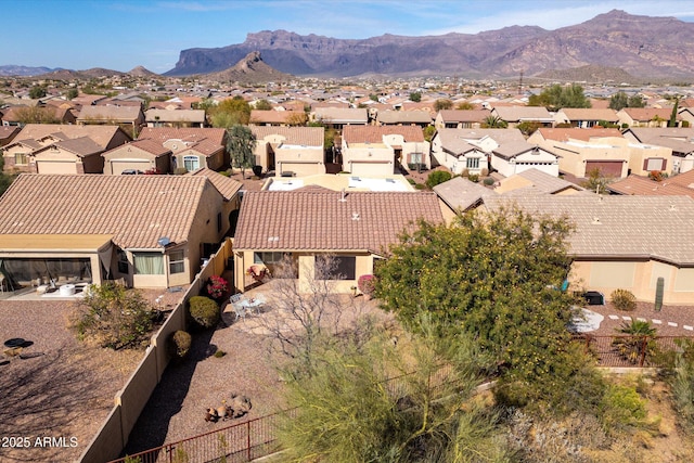 bird's eye view featuring a mountain view