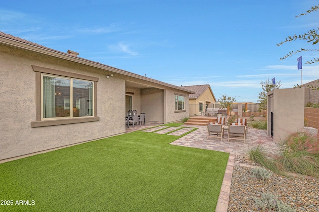 view of yard with a patio area