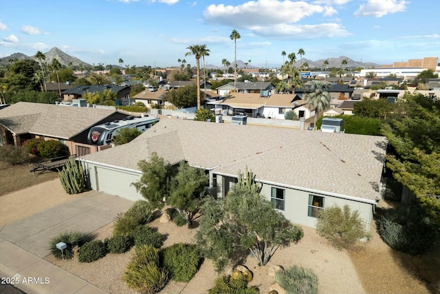 bird's eye view featuring a mountain view