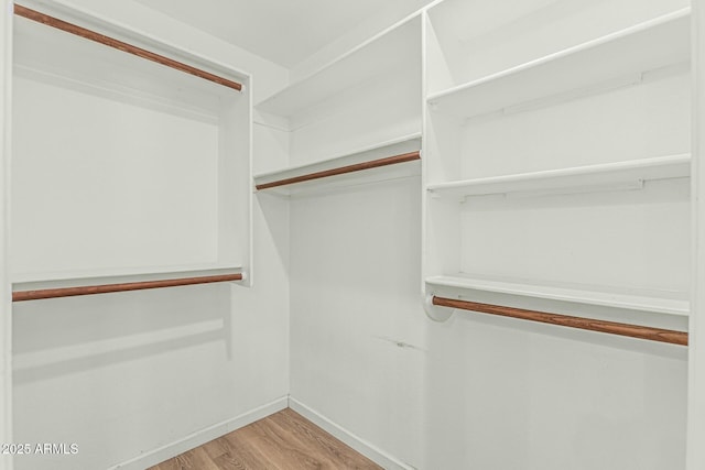 18820 N 33rd Ave, Phoenix, AZ 85027 - spacious closet featuring light wood-type flooring