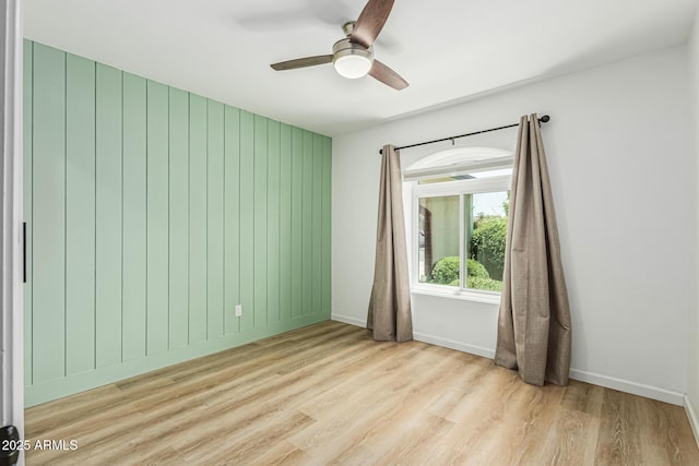18820 N 33rd Ave, Phoenix, AZ 85027 - unfurnished room featuring wood finished floors and a ceiling fan