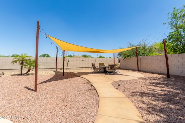 634 W Aviary Way, Gilbert, AZ 85233 - fenced backyard featuring a patio area