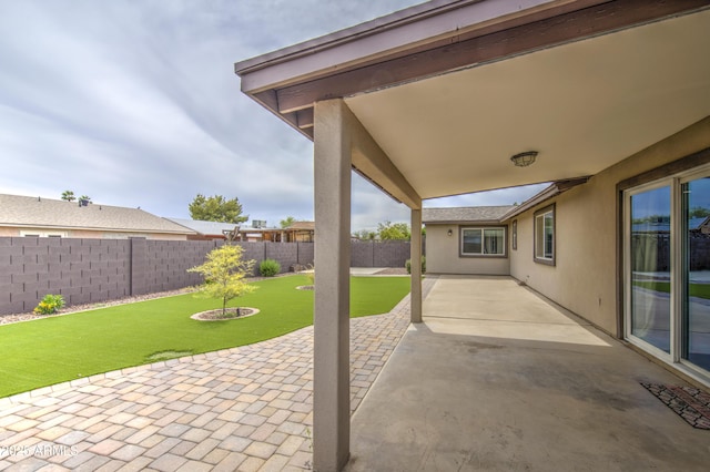 8523 W Whitton Ave, Phoenix, AZ 85037 - view of patio / terrace