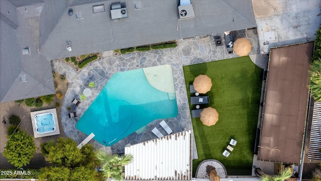 7508 N 13th Ave, Phoenix, AZ 85021 - aerial view of a pool area