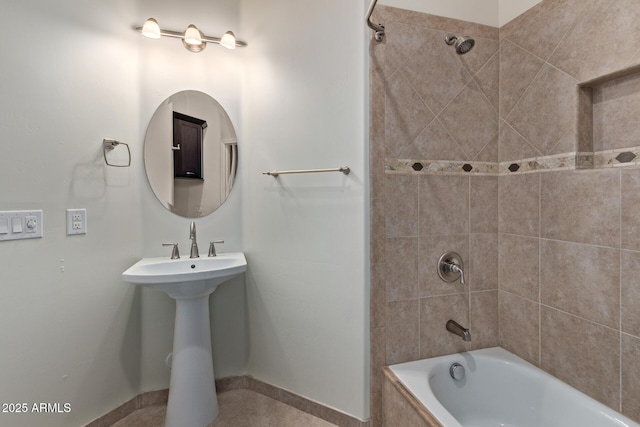 6202 E Mckellips Rd Unit 25, Mesa, AZ 85215 - full bath featuring tiled shower / bath and baseboards