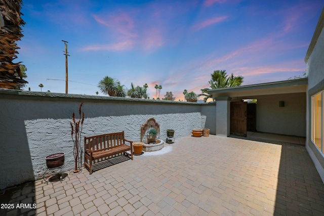 6911 E Thunderbird Rd, Scottsdale, AZ 85254 - view of patio / terrace
