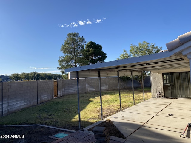 view of yard with a patio