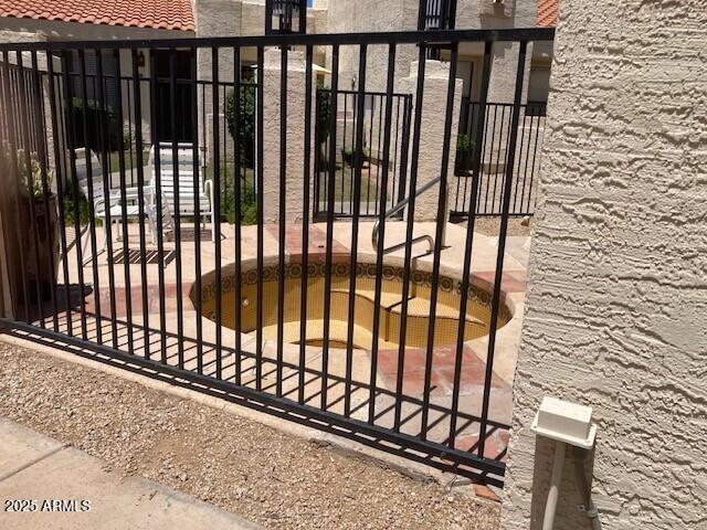 774 E Morningside Dr, Phoenix, AZ 85022 - view of gate