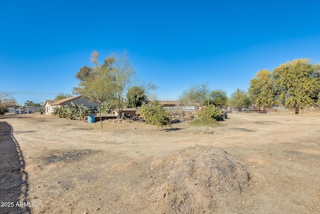 view of yard featuring a rural view