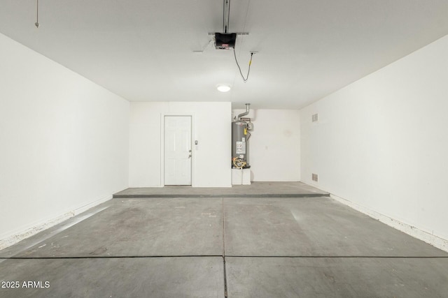 21621 N 48th Pl, Phoenix, AZ 85054 - garage with a garage door opener and water heater