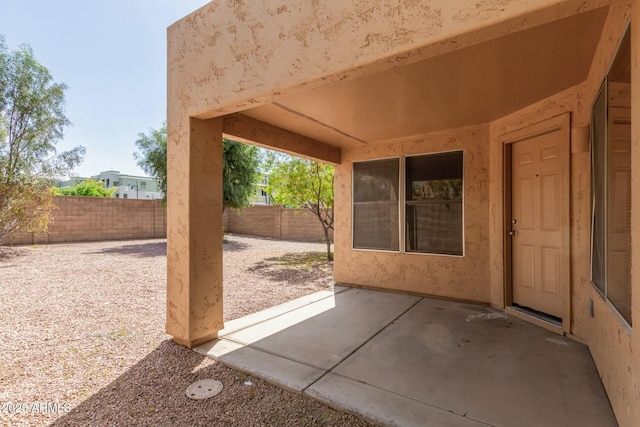 21621 N 48th Pl, Phoenix, AZ 85054 - view of patio featuring a fenced backyard
