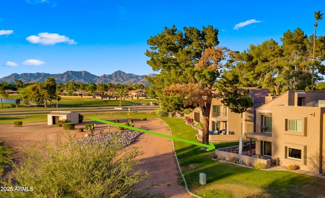 7424 N Via Camello Del Norte Unit 185, Scottsdale, AZ 85258 - view of home's community with a mountain view, a yard, and a residential view