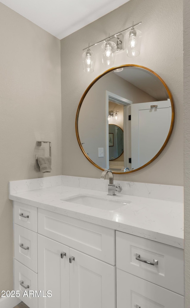 7424 N Via Camello Del Norte Unit 185, Scottsdale, AZ 85258 - bathroom featuring vanity