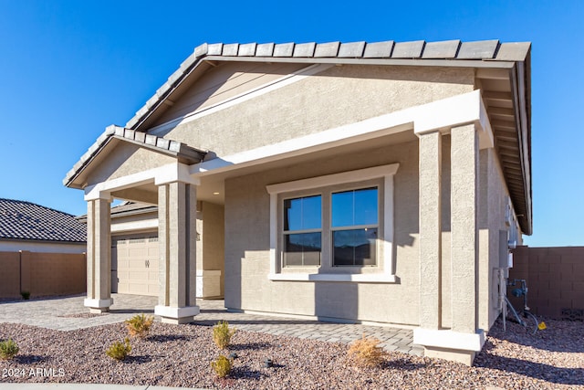 view of front of house featuring a garage