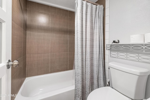 10610 S 48th St Unit 1096, Phoenix, AZ 85044 - bathroom featuring toilet and shower / bath combo