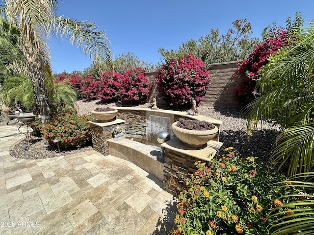 562 E Vesper Trl, Queen Creek, AZ 85140 - view of patio / terrace