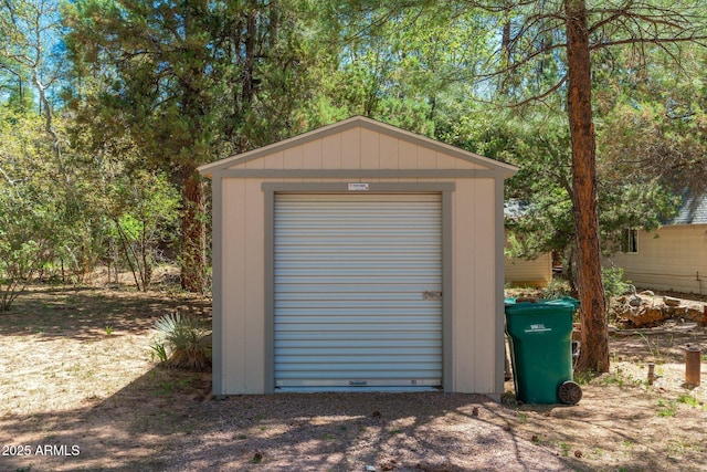 3971 N Apache Trl, Pine, AZ 85544 - garage featuring a storage shed