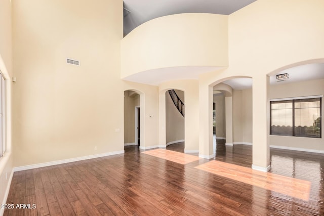 26796 N 86th Ln, Peoria, AZ 85383 - interior space featuring wood-type flooring, baseboards, and visible vents