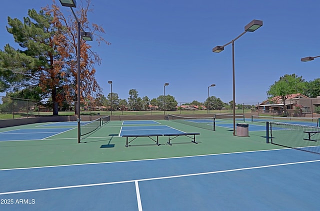 4039 E Paradise Dr, Phoenix, AZ 85028 - view of tennis court with community basketball court and fence