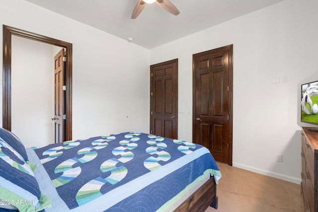 5540 E Mercer Ln, Scottsdale, AZ 85254 - bedroom featuring baseboards and ceiling fan