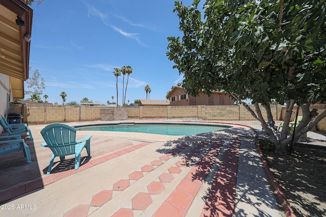 4623 W Solano Dr S S, Unit South, Glendale, AZ 85301 - view of pool with a patio and a fenced backyard