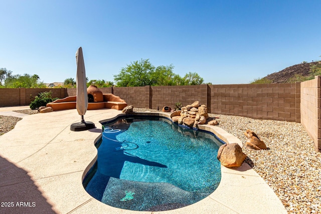 3028 W Parkside Ln, Phoenix, AZ 85027 - view of swimming pool featuring a fenced backyard and a patio