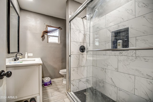 2124 W Maricopa St, Phoenix, AZ 85009 - full bath featuring vanity, toilet, and a shower stall