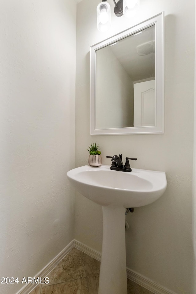 bathroom with sink