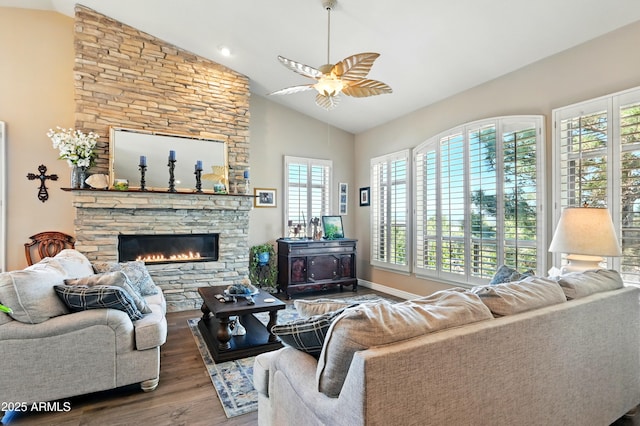 601 E Phoenix St, Payson, AZ 85541 - living area with plenty of natural light, ceiling fan, wood finished floors, and vaulted ceiling