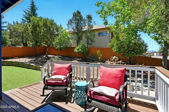 601 E Phoenix St, Payson, AZ 85541 - deck with a fenced backyard