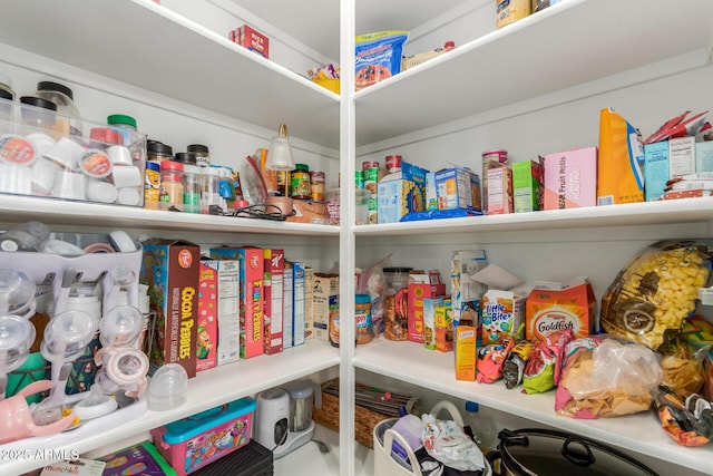 13380 N 148th Ave, Surprise, AZ 85379 - view of pantry