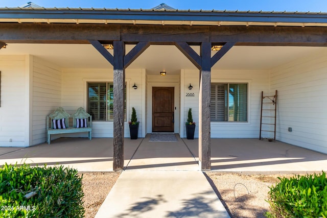 view of property entrance