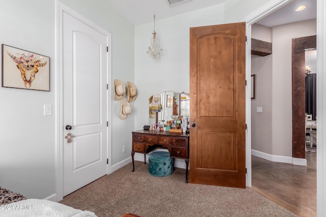 bedroom featuring carpet floors