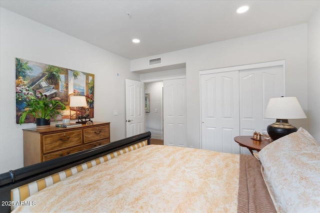 bedroom featuring a closet