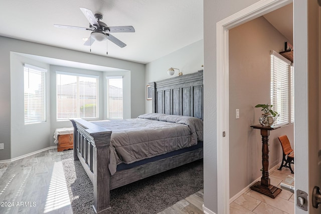 bedroom with ceiling fan