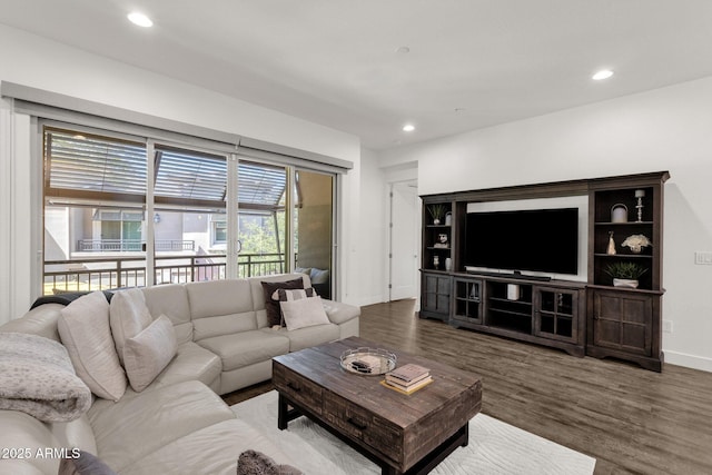 6565 E Thomas Rd Unit 1096, Scottsdale, AZ 85251 - living room featuring baseboards, wood finished floors, and recessed lighting