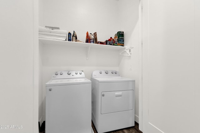 6565 E Thomas Rd Unit 1096, Scottsdale, AZ 85251 - laundry room featuring washer and clothes dryer and dark wood-style flooring