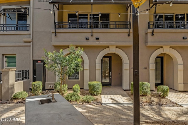 6565 E Thomas Rd Unit 1096, Scottsdale, AZ 85251 - view of patio / terrace featuring a balcony
