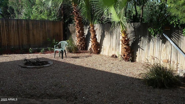 2534 N 52nd St, Phoenix, AZ 85008 - view of yard featuring a fenced backyard