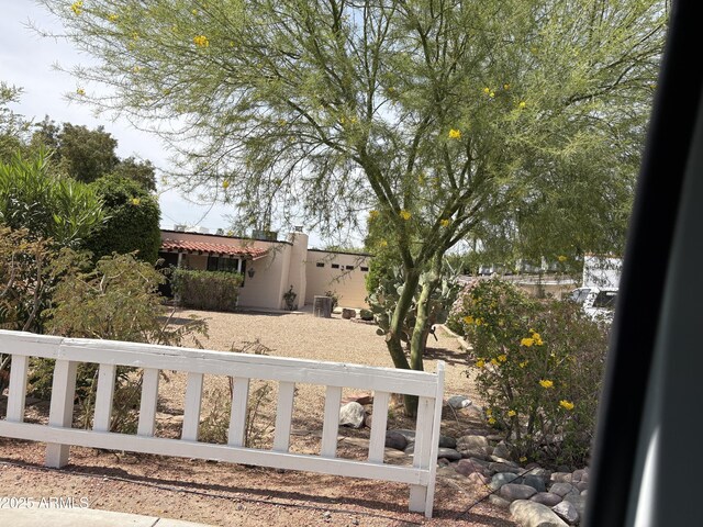 2534 N 52nd St, Phoenix, AZ 85008 - view of yard