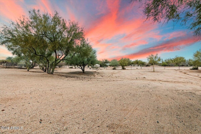 14428 E Monument Dr, Scottsdale, AZ 85262 - view of yard at dusk