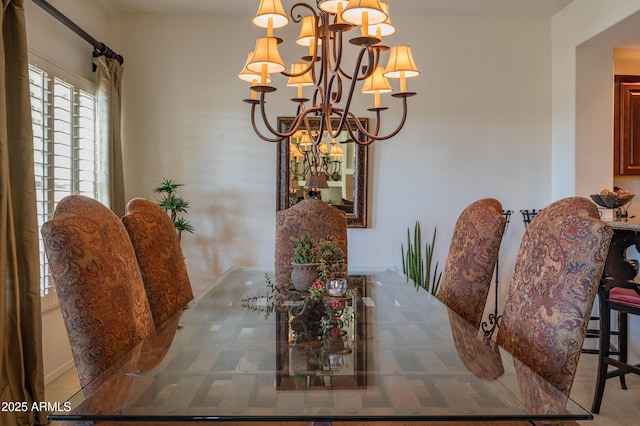 19700 N 76th St Unit 2001, Scottsdale, AZ 85255 - dining space with a chandelier
