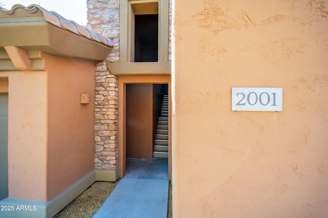 19700 N 76th St Unit 2001, Scottsdale, AZ 85255 - property entrance featuring stone siding and stucco siding