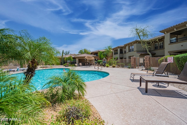 19700 N 76th St Unit 2001, Scottsdale, AZ 85255 - pool featuring fence and a patio area