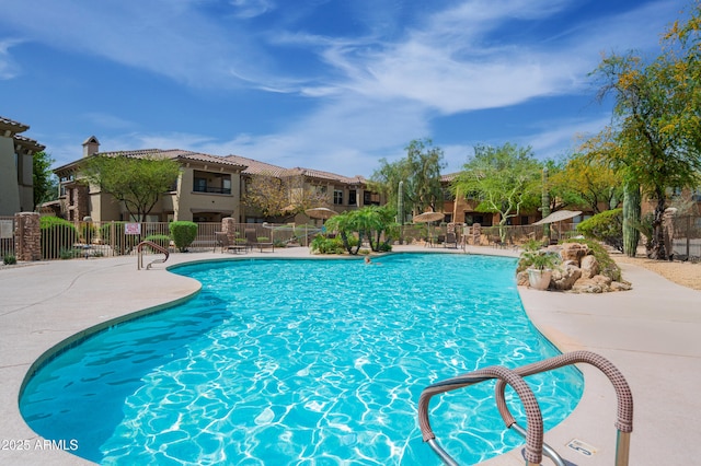19700 N 76th St Unit 2001, Scottsdale, AZ 85255 - pool featuring fence and a patio