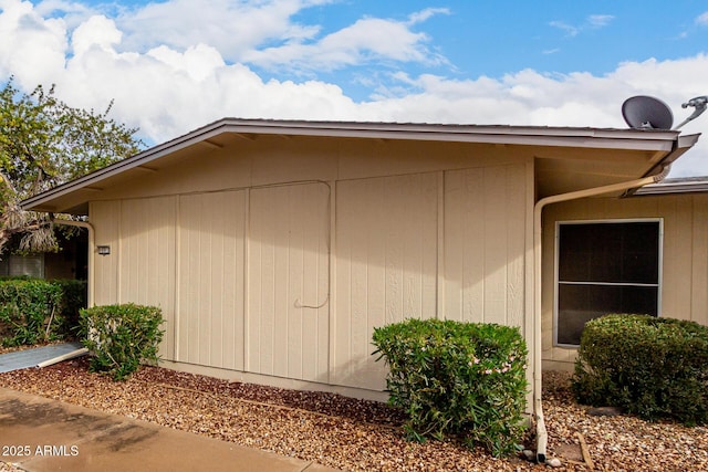 view of side of property